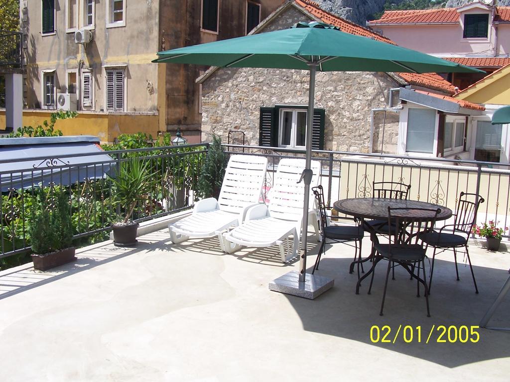 Apartment Romic Omiš Exterior foto